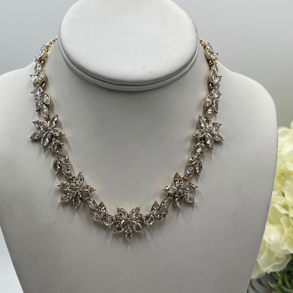 J. Crew Gold Tone and Clear Crystal Floral Leaves Necklace Item BW116 New